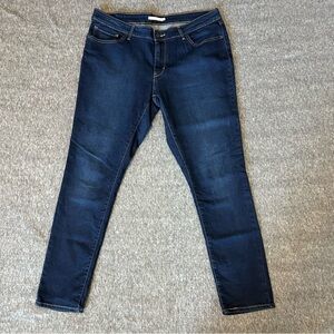 Women’s Levi’s 711 Skinny Jeans Size 34